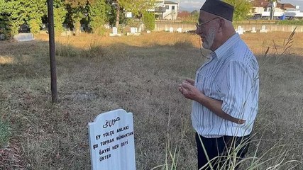 Gördüğü rüya sonrası kendi mezar taşını yaptırdı