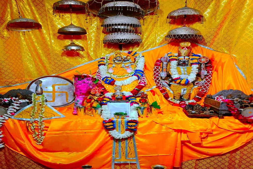 लक्ष्मी जगदीश भगवान ने सवा घंटा किया जगन्नाथ सर...