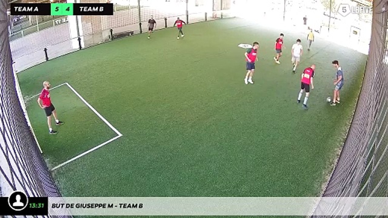 But de Giuseppe M - Team B