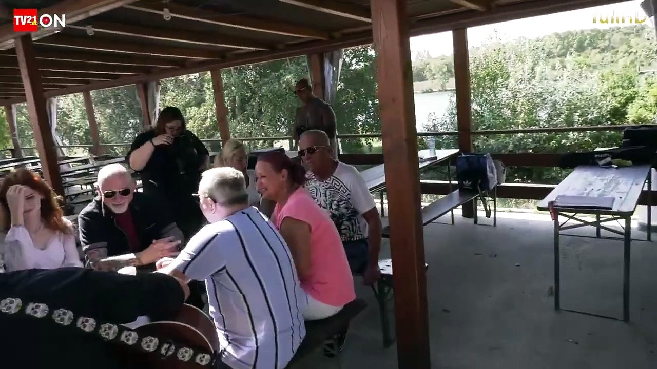 Die Austria Pur Band meldet sich zurück mit ihrem neuen Hit!