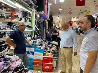 Vatandaş anlattı vekil dinledi: Millet gıdadan kıstı bırak ayakkabıyı