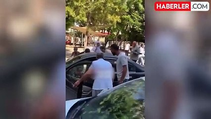 Araç içinde eşini döven adam yaptığına pişman edildi