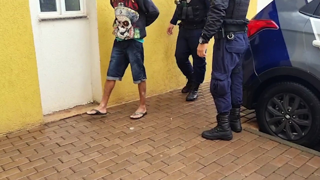 Sem aceitar o fim do relacionamento, homem é preso após atormentar ex-companheira