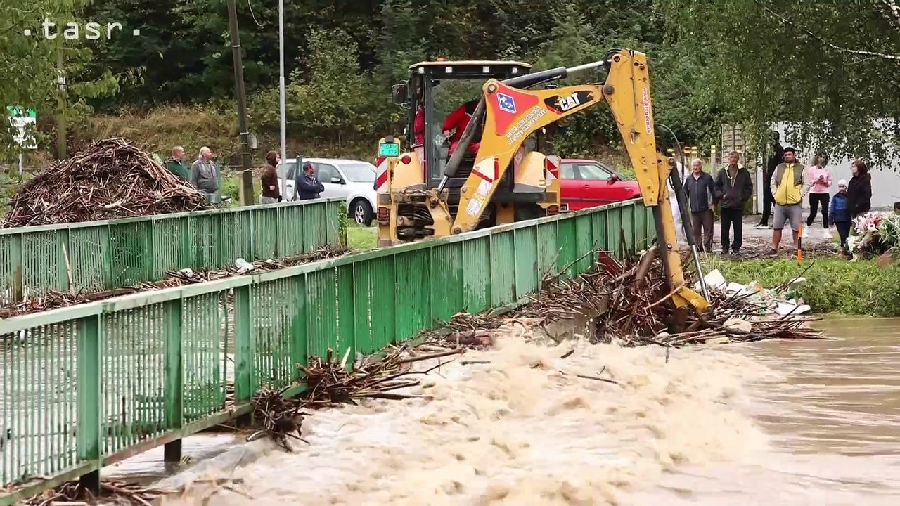 ČADCA: Tretí stupeň povodňovej aktivity na rieke Kysuca