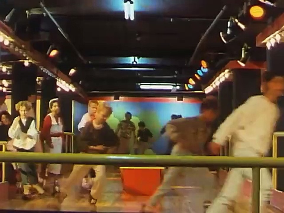 Derrick  S09E12 - Kranzniederlegung