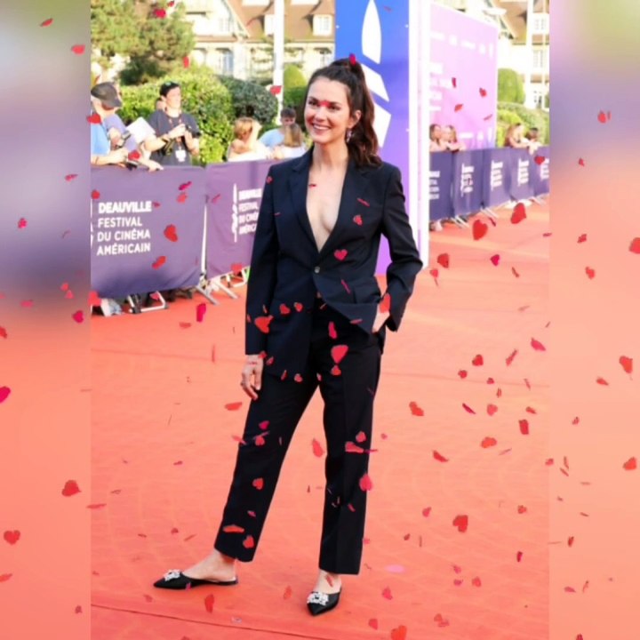 Julia Faure (born 13 February 1977) is French actress.[1] She has appeared in films such as Wild Innocence (2001), Love Me If You Dare (2003), Camille Rewinds (2012), and Coma (2022). She has also appeared in the television shows Au nom de la vérité and I