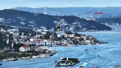 İstanbul Boğazı'nda nefes kesen anlar: İki kıtayı ip üstünde geçti