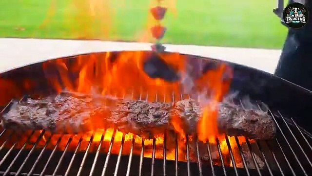 Les agriculteurs chinois gagnent des milliards de dollars grâce à la transformation des autruches