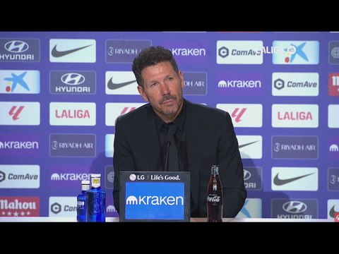 SIMEONE se RINDE a JULIÁN ÁLVAREZ después de su PRIMER GOL vs VALENCIA