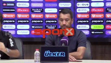 Van Bronckhorst: "10 kişiye karşı böyle oynamamalıydık"