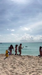 Las imágenes de las paradisíacas vacaciones de Cinthia Fernández y Roberto Castillo con las hijas de ambos 2