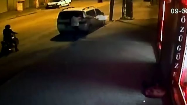 Tedavi süresi uzadığı iddia etti: Diş kliniğine pompalı tüfekle ateş açtı