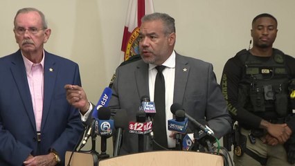 "용의자, 체포될 때 차분해...무슨 일이냐고 묻지도 않아" / YTN