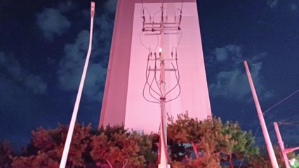 충남 홍성 전신주 불...아파트 6백 세대 정전 / YTN