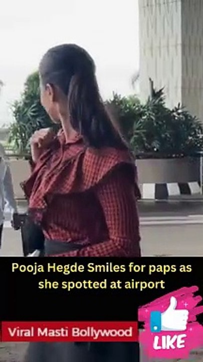 Pooja Hegde Smiles for paps as she spotted at airport