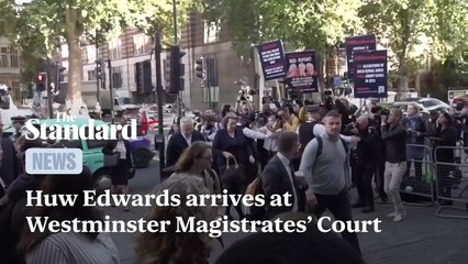 Huw Edwards: Disgraced ex-BBC News anchor arrives at court