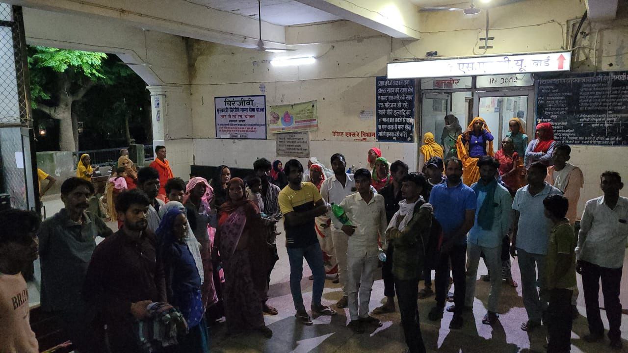 डॉक्टरों पर लापरवाही का आरोप: 9 साल की बच्ची की मौत, परिजनों का हंगामा