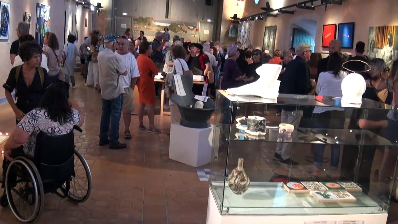 L'association "L'Art Hic & Hoc" fête ses 10 ans... A la Chapelle des Pénitents Bleus de La Ciotat