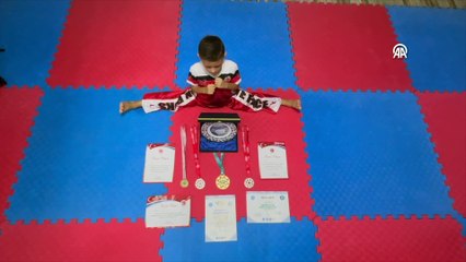 Minik kick boksçu 6 yaşındaki Ahmet Batur'dan 1 yılda 3 madalya