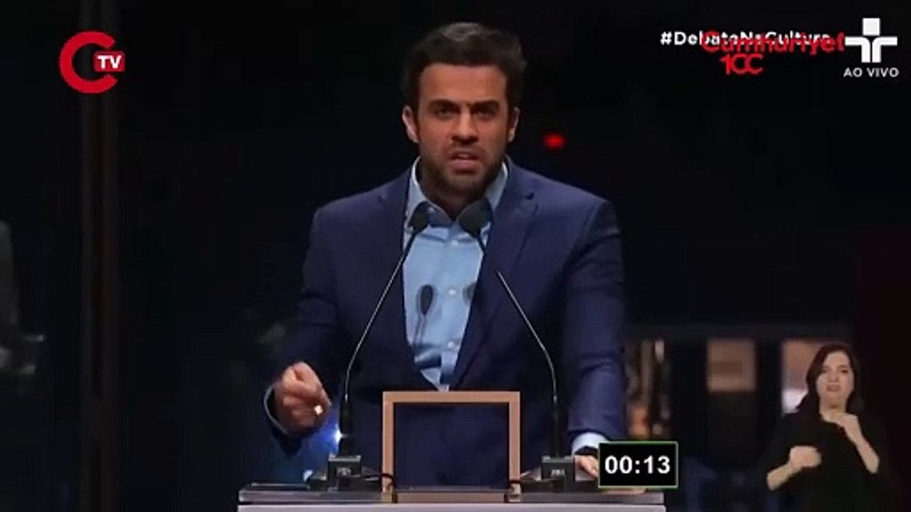 Komünist aday sağcı rakibini hastanelik etti