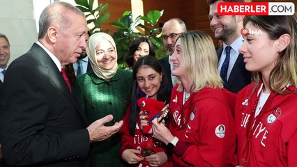 Cumhurbaşkanı Erdoğan,,Türkiye Milli Paralimpik Takımı sporcularını kabul etti