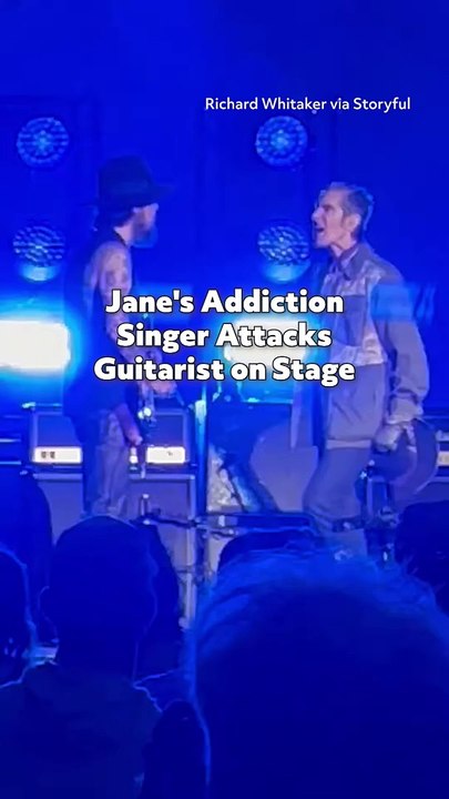 Jane's Addiction Singer Attacks Guitarist on Stage