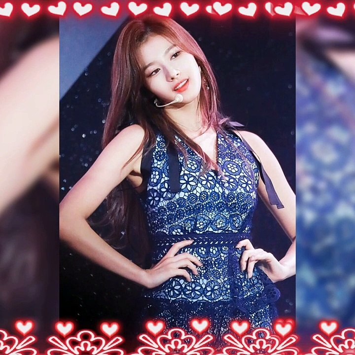 Sana Minatozaki is a Japanese singer based in South Korea. She is a member of the South Korean girl group Twice, formed in 2015 by JYP Entertainment❤️✨