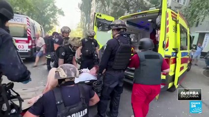 Al menos un muerto y 42 heridos en una nueva ofensiva rusa en Ucrania