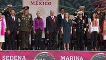 Concluye el Desfile Cívico Militar con la entonación del Himno Nacional Mexicano