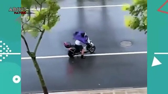 Mass evacuation in China! Super typhoon Bebinca destroys factories homes and ca