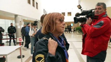 Un enfermo Dominique Pelicot sume en el limbo su juicio por violación en Francia