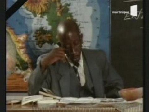 AIME CESAIRE Ext. DISCOURS SUR LE COLONIALISME ( scène)