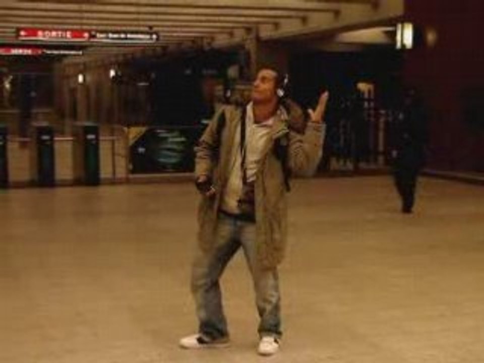 Danse dans le metro Quebec