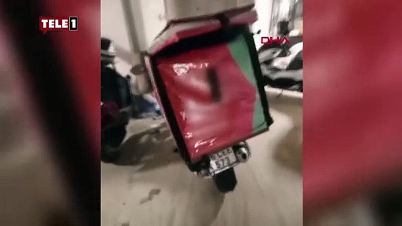 Peş peşe iki genç kadını taciz eden motokuryeye meslektaşları saldırdı