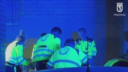 El SAMUR atiende a un joven de 26 años con herida por #armablanca en axila, en parada cardiorrespiratoria.