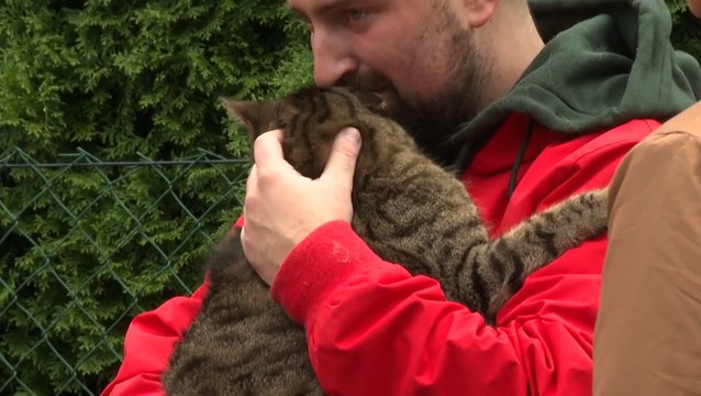 Firefighters evacuate residents with their cats and dogs as mass flooding hits Czechia