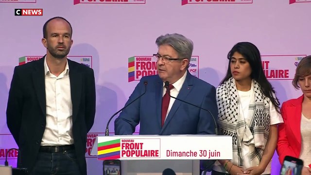 LFI menace Emmanuel Macron d'une procédure de destitution