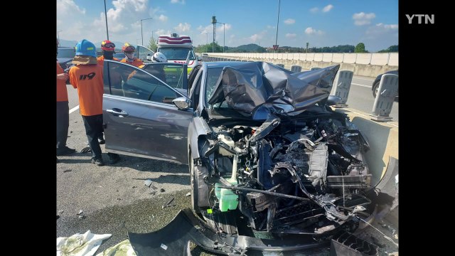 고창 서해안고속도로서 3중 추돌...4명 중경상 / YTN