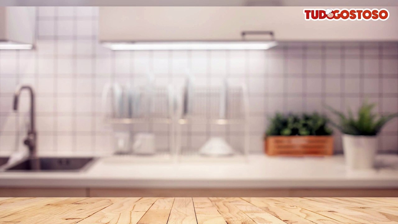 Linguiça com batata fácil no forno