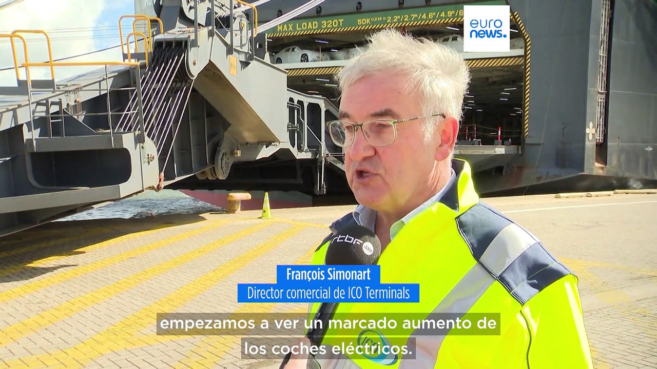 Coches eléctricos chinos estancados en el puerto belga de Zeebrugge