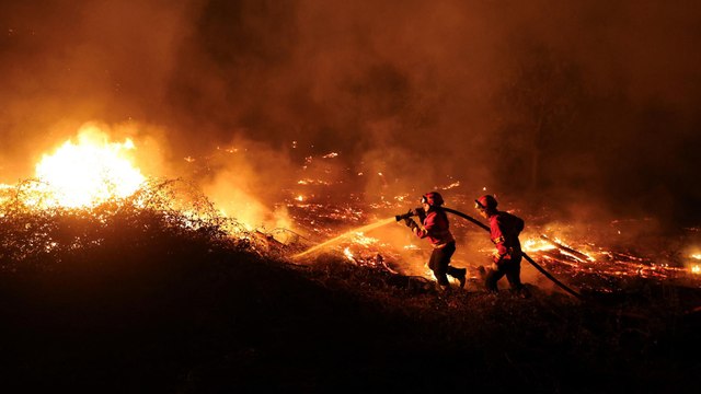 Sept morts au Portugal, ravagé par de violents incendies
