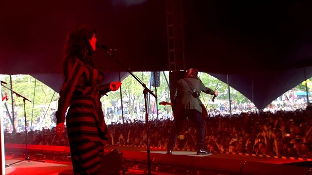 Tears for Fears chante son tube Shout en live