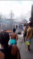 Download Video: Manifestantes na Lagoa da Paixão são atingidos por bala de borracha