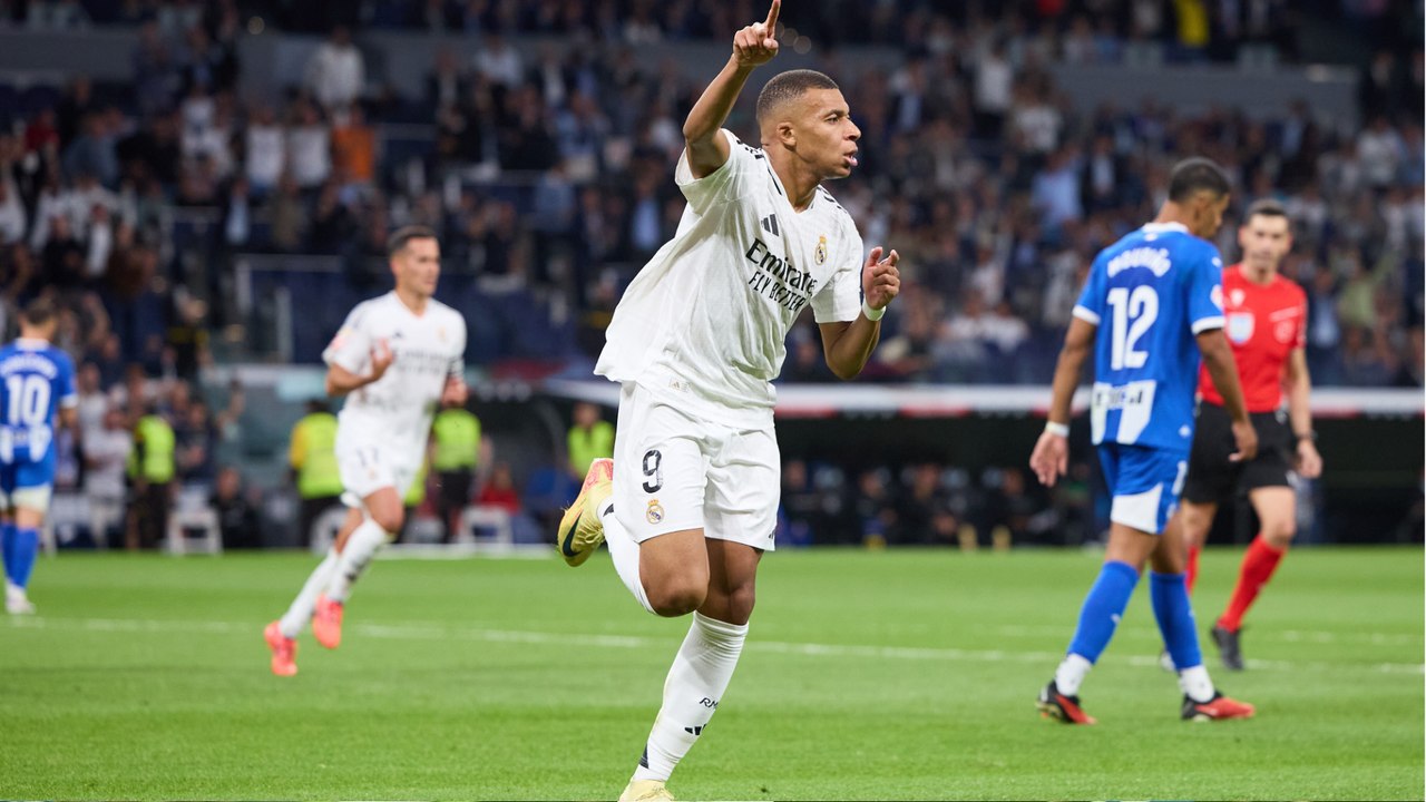 What do players and coaches think of the new Champions League format?