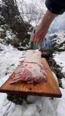 Perfectly grilled lamb chops in nature. ❄️  #cooking