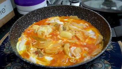 مطبخ ام وليد وصفة تهنيك  مع هاد السخانةبطاطا بالفلفل مقاديرها دايما كاينة في الدار ، بنة.