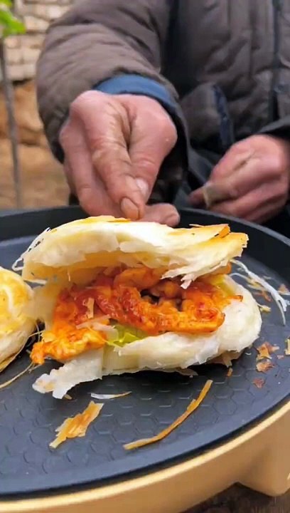 Chinese Burger Farm vegetable barbecue