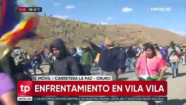 Evistas y arcistas se enfrentan en la carretera Oruro - La Paz