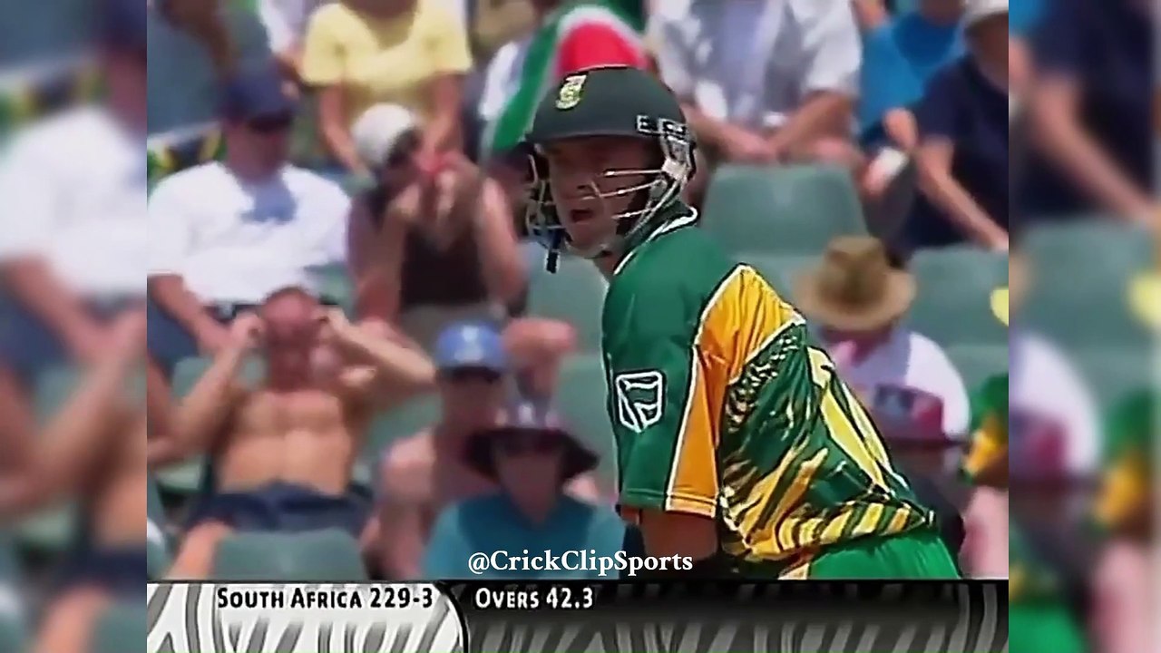 "Shane Bond's Fiery Spell & Fleming's Masterclass | NZ vs SA | 2003 Cricket World Cup Thriller"
