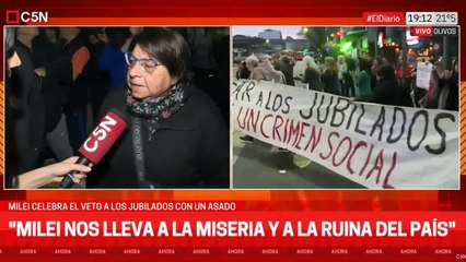 "Mientras ellos están comiendo asado nosotros hoy no comimos nada"